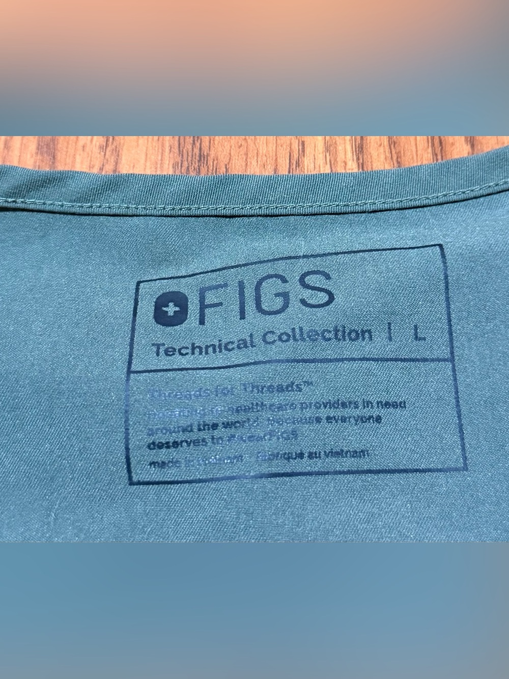 Figs Top L
